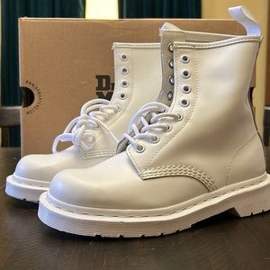 NWT Dr. Martens AirWalk - bright white (white soles)